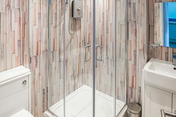 Luxury Chalet - Medmerry Park, Chichester