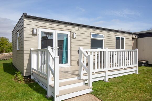 Classic Chalet - Medmerry Park, Chichester
