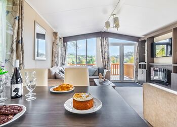 Chestnut - Mendip View at Wookey Hole, Wookey Hole, Wells