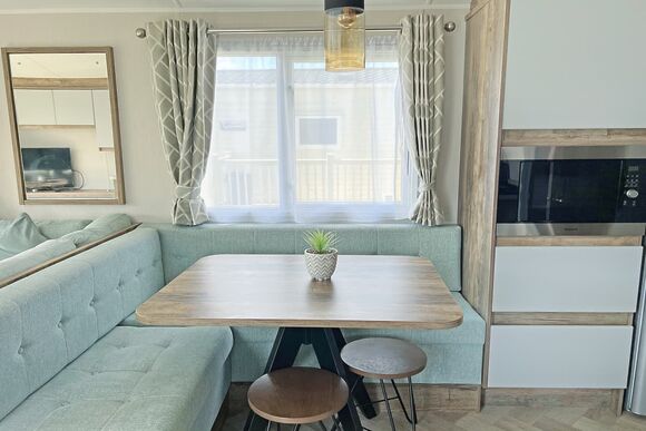 GOLD 8 berth Pet Friendly - Merryfield and Sandfield, Chapel St Leonards