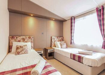 Gold - Malton Grange Country Park, Malton