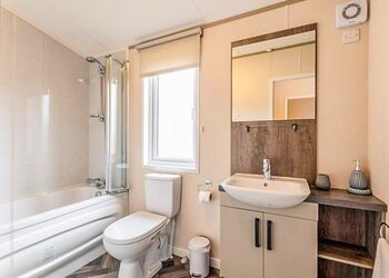 Gold - Malton Grange Country Park, Malton