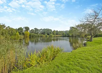 Messingham Lakes, Messingham