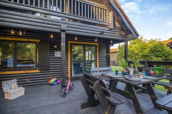 4 Bed Barn Hot Tub Pet Friendly - Messingham Lakes, Messingham