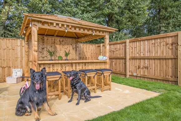 2 Bed Lux Garden Lodge Pet Friendly Hot Tub - Messingham Lakes, Messingham