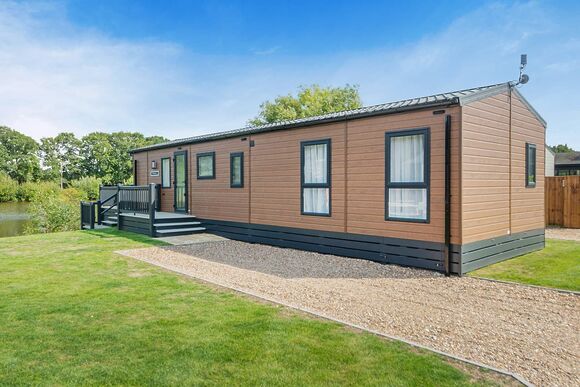 2 bed Lux Lake Pet Friendly - Messingham Lakes, Messingham