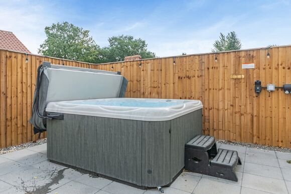 Farmhouse - Messingham Lakes, Messingham