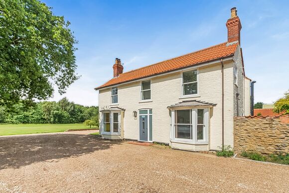 Farmhouse - Messingham Lakes, Messingham