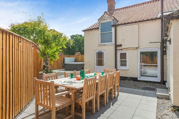 Farmhouse - Messingham Lakes, Messingham