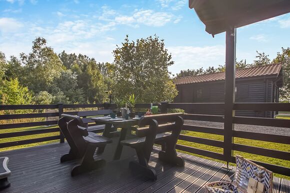 3 Bed Comfort Lodge, 3 Bed Barn - Messingham Lakes, Messingham