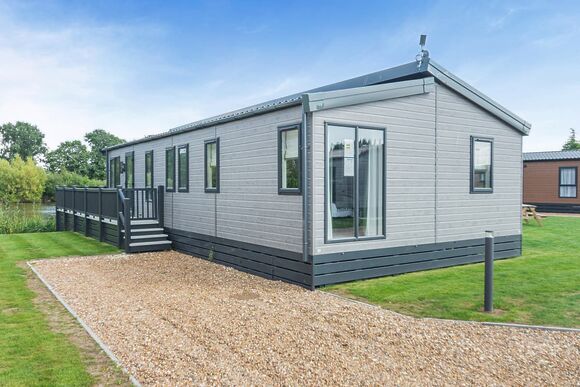 3 Bed Comfort Lodge - Messingham Lakes, Messingham