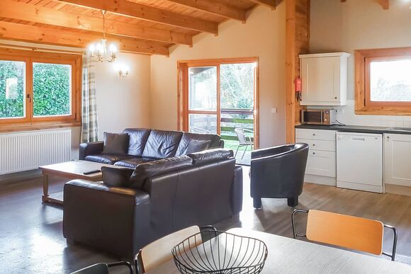 3 Bed Standard Lodge Twin Pet Friendly - Messingham Lakes, Messingham