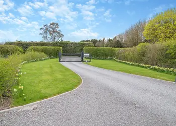 Midsomer Lodges, Midsomer House, East Compton