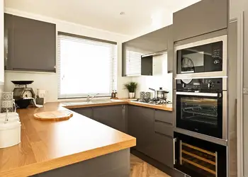 Signature - Midsomer Lodges, Midsomer House, East Compton