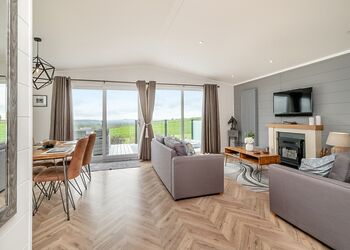 Valley View - Midsomer Lodges, Midsomer House, East Compton