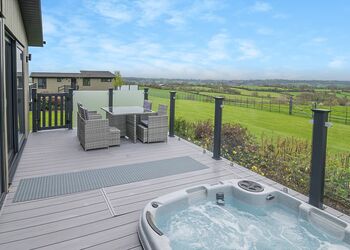 Valley View - Midsomer Lodges, Midsomer House, East Compton