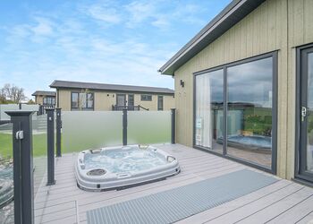 Quantock View - Midsomer Lodges, Midsomer House, East Compton