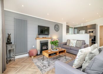 Quantock View - Midsomer Lodges, Midsomer House, East Compton