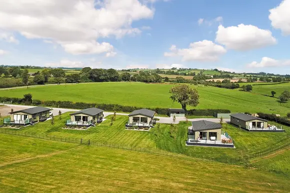 Midsomer Lodges