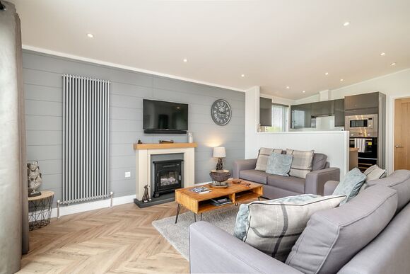 Exmoor View - Midsomer Lodges, Midsomer House, East Compton