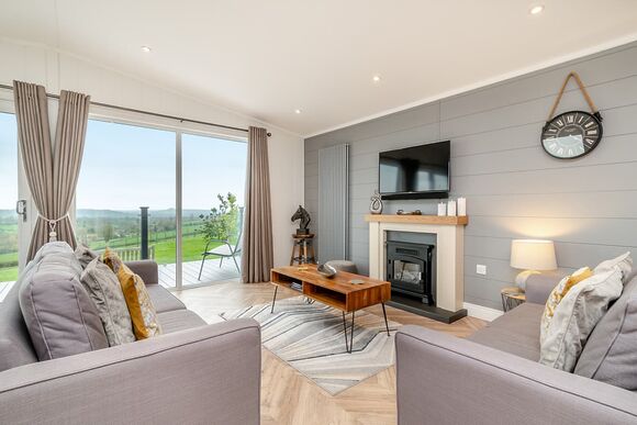 Ditcheat Hill View - Midsomer Lodges, Midsomer House, East Compton