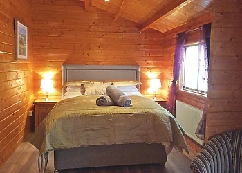 Buzzard Lodge