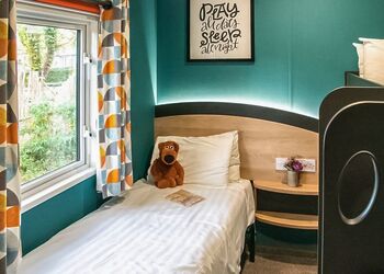 Burst of Blue 8 Berth Lakeside Hot Tub (Pet) - Mill Rythe Coastal Village, Hayling Island