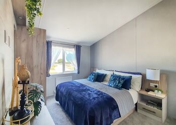 Exclusive 6 Berth Lodge Hot Tub - Mill Rythe Coastal Village, Hayling Island