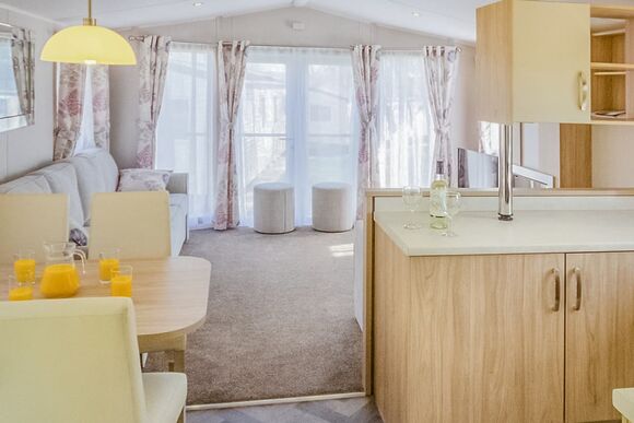 6 Berth Luxury Caravan Marina View Hot Tub (Pet) - Mill Rythe Coastal Village, Hayling Island