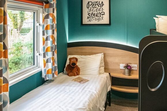 Burst of Blue 8 Berth Lakeside Hot Tub (Pet) - Mill Rythe Coastal Village, Hayling Island