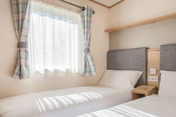 Exclusive 6 Berth Caravan Marina View - Mill Rythe Coastal Village, Hayling Island