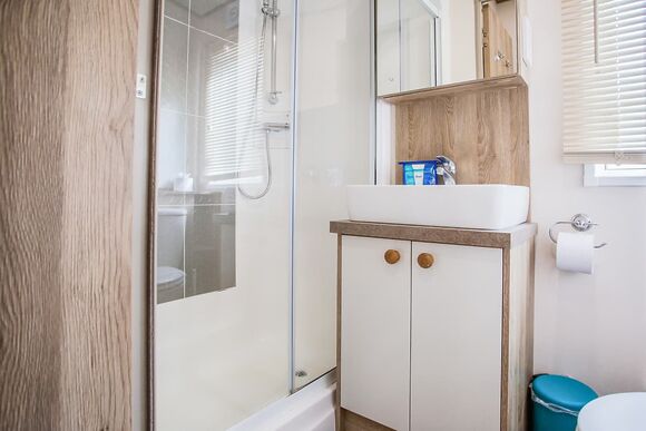 Exclusive 6 Berth Caravan Marina View - Mill Rythe Coastal Village, Hayling Island