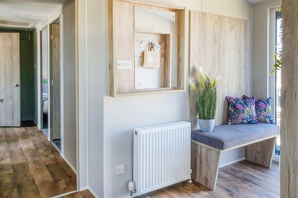 Exclusive 6 Berth Lodge Hot Tub - Mill Rythe Coastal Village, Hayling Island