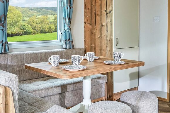 8 Berth Comfort Caravan (Pet) - Moffat Manor Holiday Resort, Beattock, Moffa