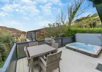 Mullion Cove Coastal Retreat, Mullion Cove, Helston