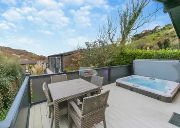 Mullion Cove Coastal Retreat, Mullion Cove, Helston