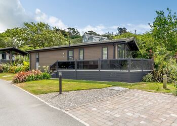 Typical Mullion Lodge Premier