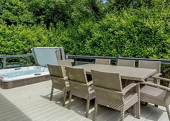 Typical Marconi Premier Lodge