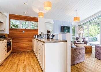 Typical Marconi Premier Lodge