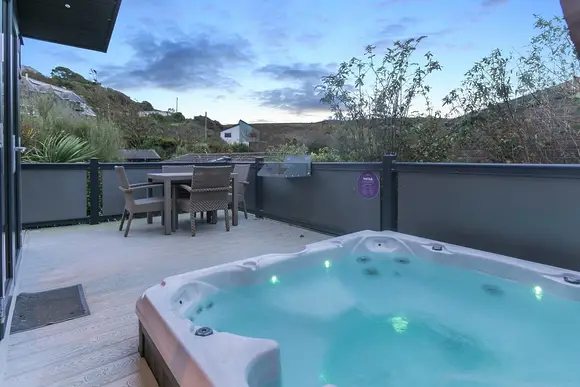 Mullion Cove Coastal Retreat, Mullion Cove, Helston