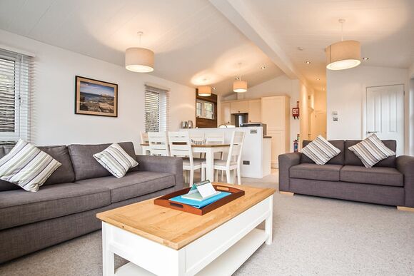 Typical Mullion Lodge