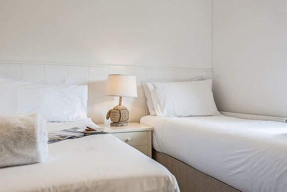 Harbour Premier Lodge