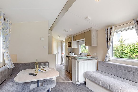 Bronze Caravan with parking P, Bronze Caravan with parking - Lizard Point, Lizard Peninsula