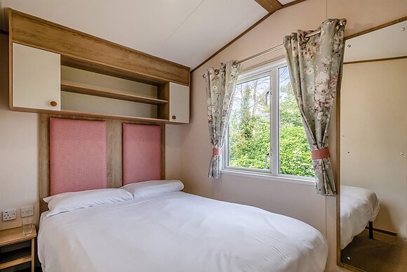 Bronze Caravan with parking, Bronze Caravan with parking* P - Lizard Point, Lizard Peninsula