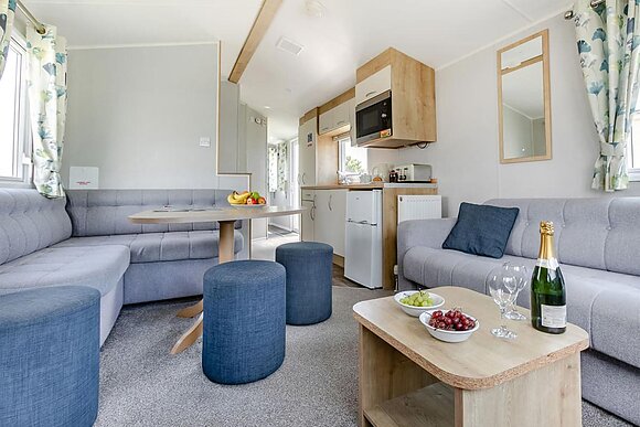 Bronze Caravan with parking, Bronze Caravan with parking** P - Lizard Point, Lizard Peninsula