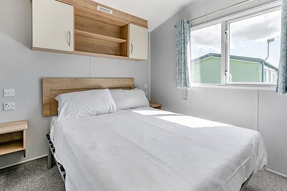 Bronze Caravan with parking** P, Bronze Caravan with parking - Lizard Point, Lizard Peninsula
