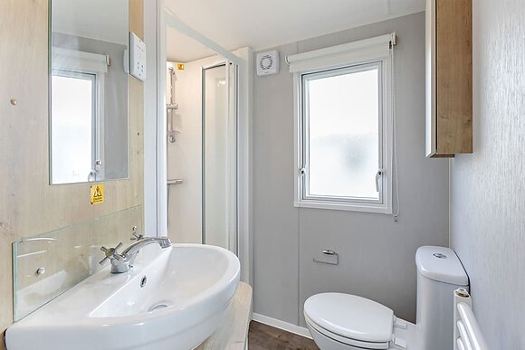 Bronze Caravan with parking** P, Bronze Caravan with parking - Lizard Point, Lizard Peninsula