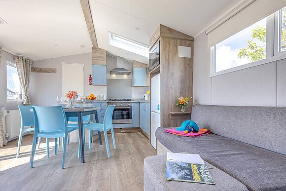 Gold Caravan with parking P, Gold Caravan with parking - Lizard Point, Lizard Peninsula