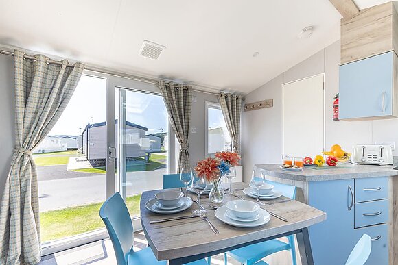 Gold Caravan with parking, Gold Caravan with parking P - Lizard Point, Lizard Peninsula
