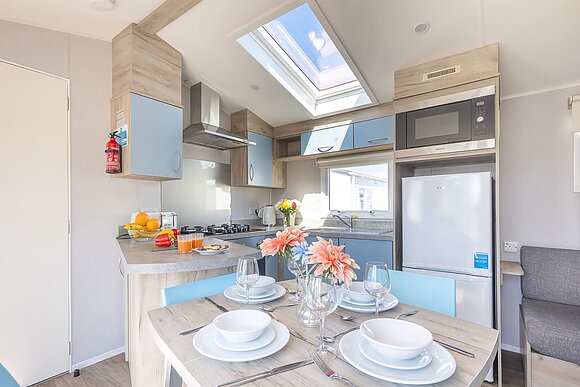 Gold Caravan with parking P, Gold Caravan with parking - Lizard Point, Lizard Peninsula